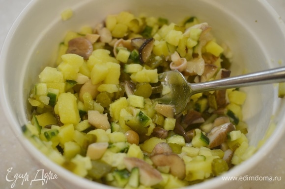 Попробуйте самые вкусные рецепты салатов из маслят!